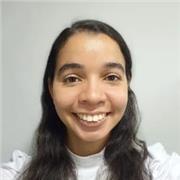 Ingeniera industrial que imparte clases de matemáticas de forma virtual